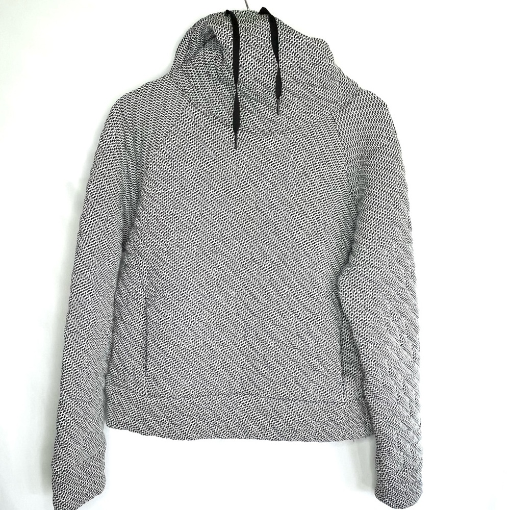 Gap Fit Tunnel Neck Hooded Sweatshirt Black/white pattern XS